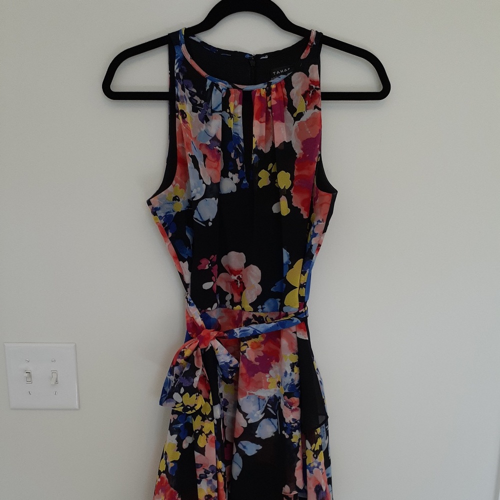 TAHARI Black/Multi-Color Floral Print Cocktail Dress